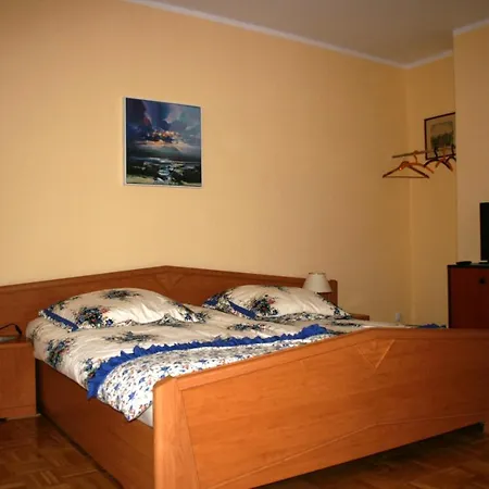 Διαμέρισμα Goeltzschtalblick